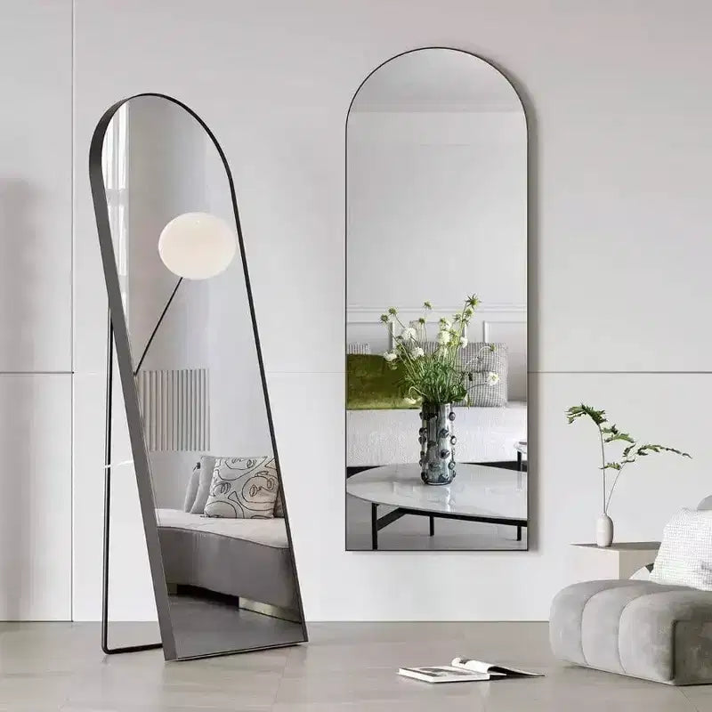 Specchio intero ad arco nero, 58x18 con cornice in alluminio. Utilizzabile come specchio da pavimento autoportante o a parete