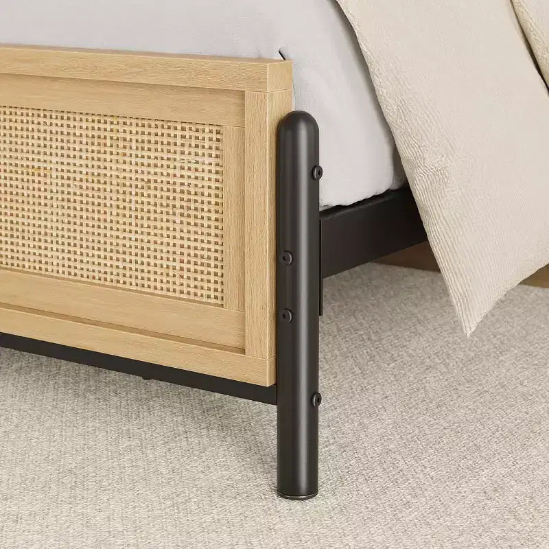 Struttura letto in rattan Boho, piattaforma in legno naturale con testiera contenitore per la camera da letto