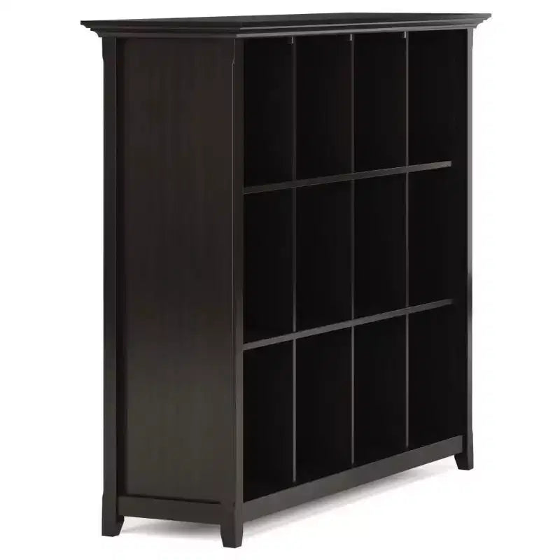 Libreria Halifax 12 Scomparti da 122 cm Marrone Hickory: Stile Transizionale, Struttura in Pino e Compensato, Ripiani Fissi